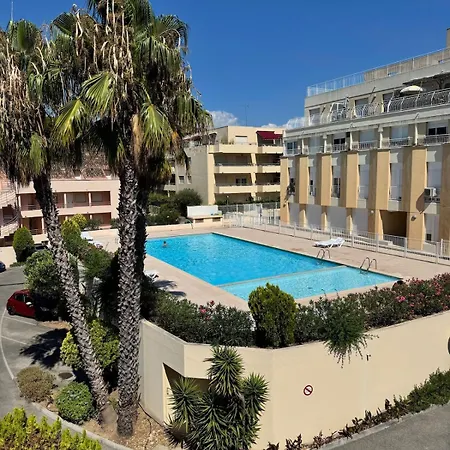 2pcs - Parking - Piscine 公寓 卢贝新城