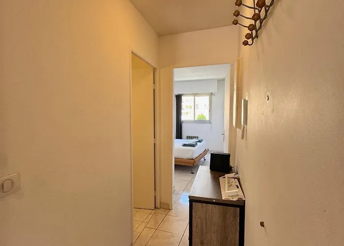 Appartement 2pcs - Parking - Piscine *