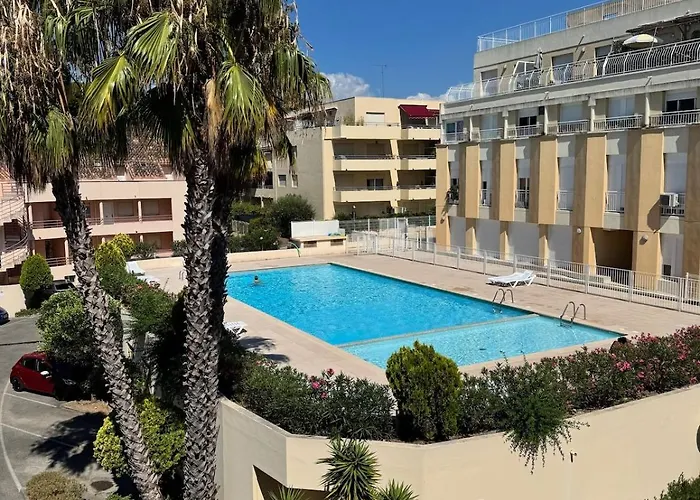 2pcs - Parking - Piscine Appartement Villeneuve-Loubet